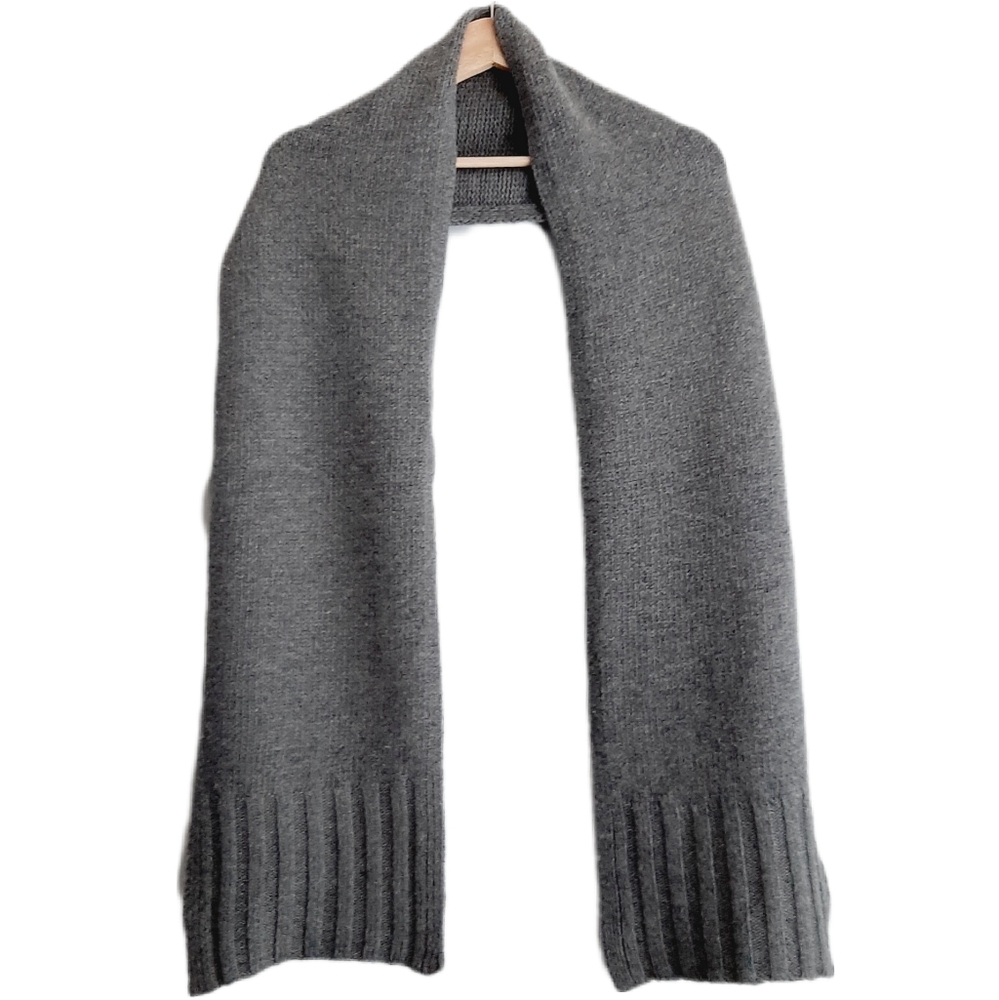 🍒4 for $20🍒 JOE FRESH Classic Knit Grey Scarf with Ribbed Ends